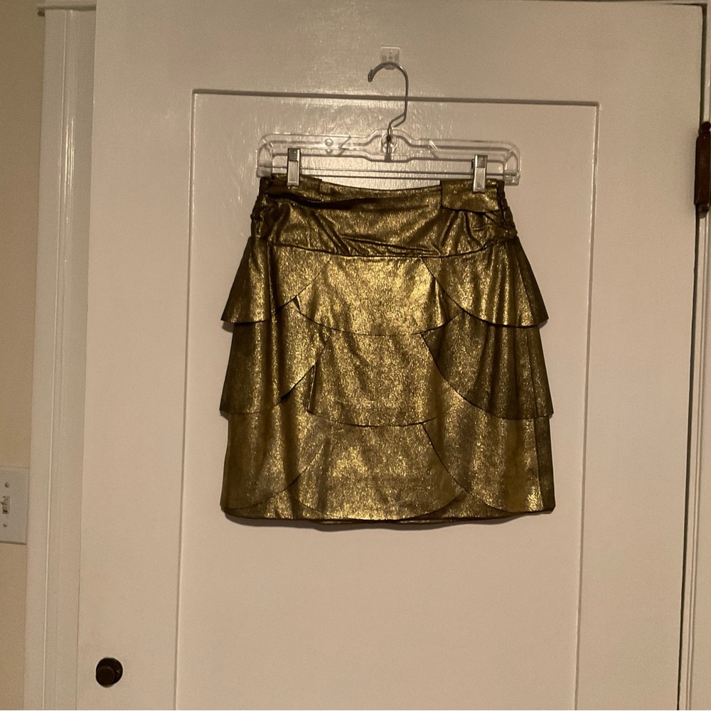 MIKE GONZALEZ  Junior Short Gold Leather Petal Skirt Fully Lined Small New